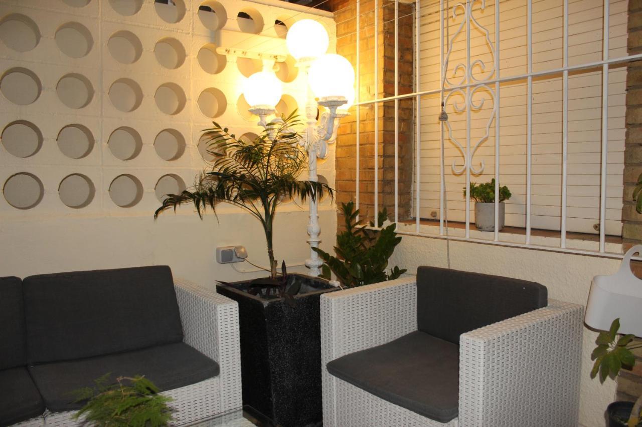 Apartamento Jardin Cerca Del Centro Sevilla Exterior foto
